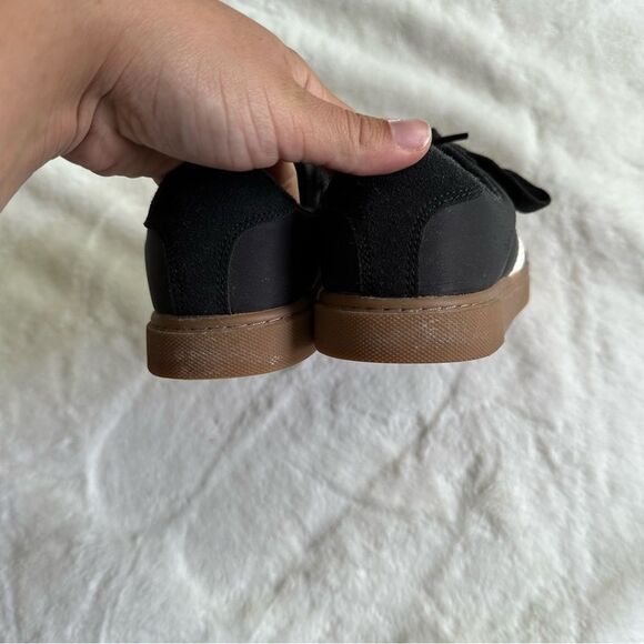 Cushionaire Women’s Bailey Sneaker Black White Size 7.5 - Picture 8 of 11